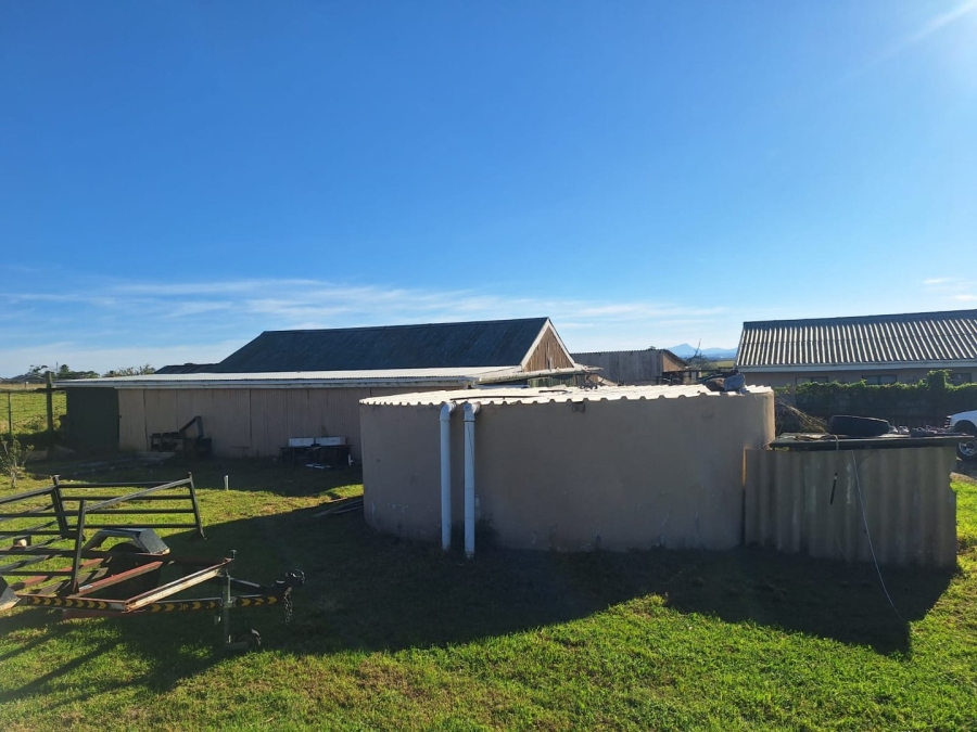 7 Bedroom Property for Sale in Glentana Western Cape